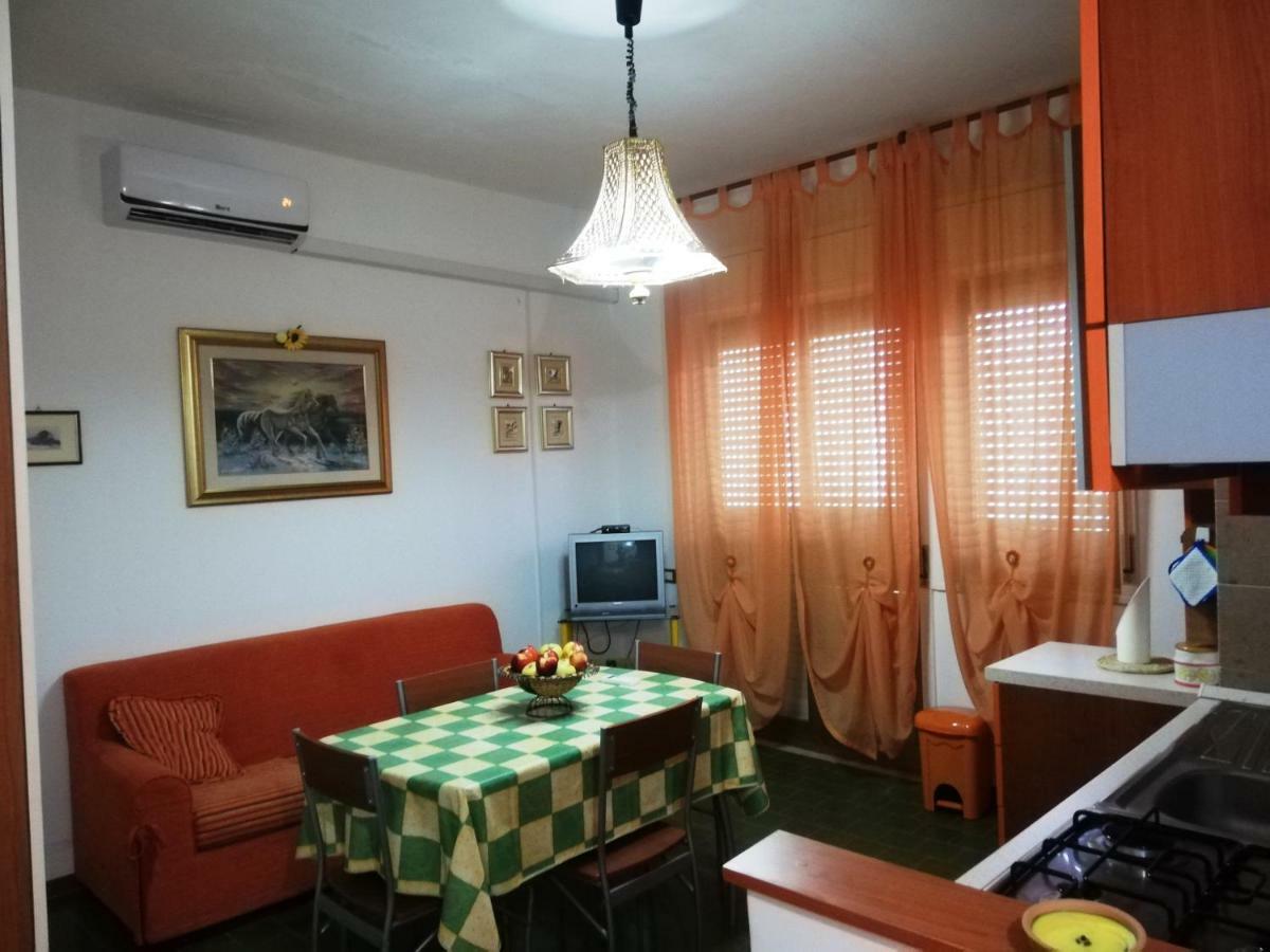 Appartamento Ginepri 라메지아 테르메 외부 사진